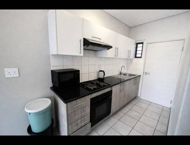 2 BEDROOM APARTMENT FOR SALE IN CLUBVIEW